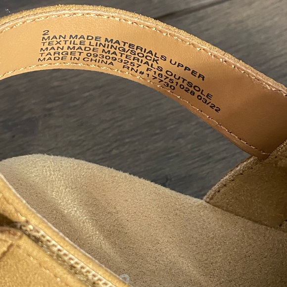 Cat & Jack Cognac Rainey Slip on Clogs - Size 2 - Picture 9 of 12